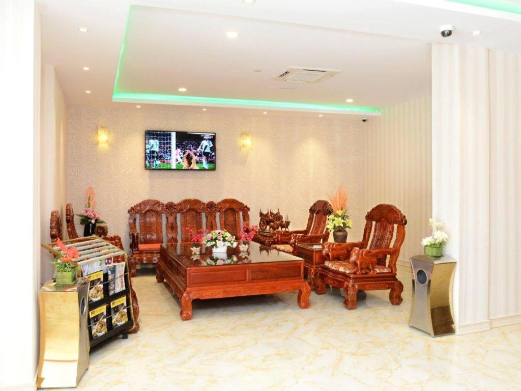 8Day Hotel Yangon Extérieur photo