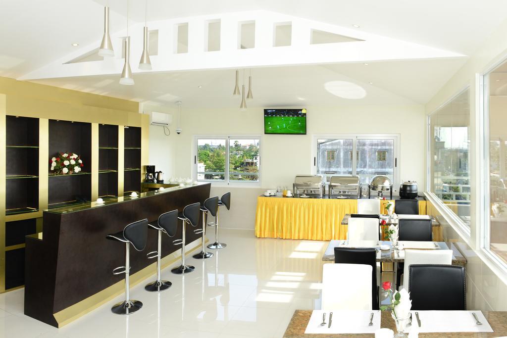 8Day Hotel Yangon Extérieur photo