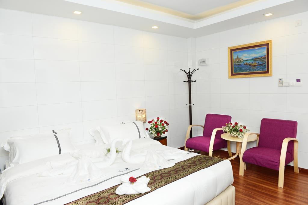 8Day Hotel Yangon Chambre photo