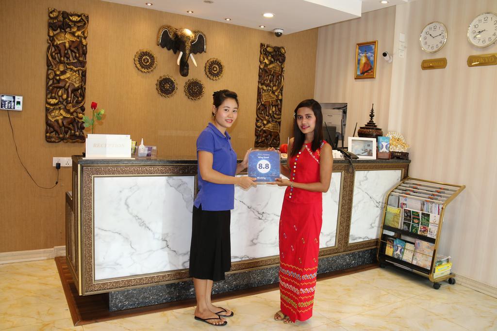 8Day Hotel Yangon Extérieur photo