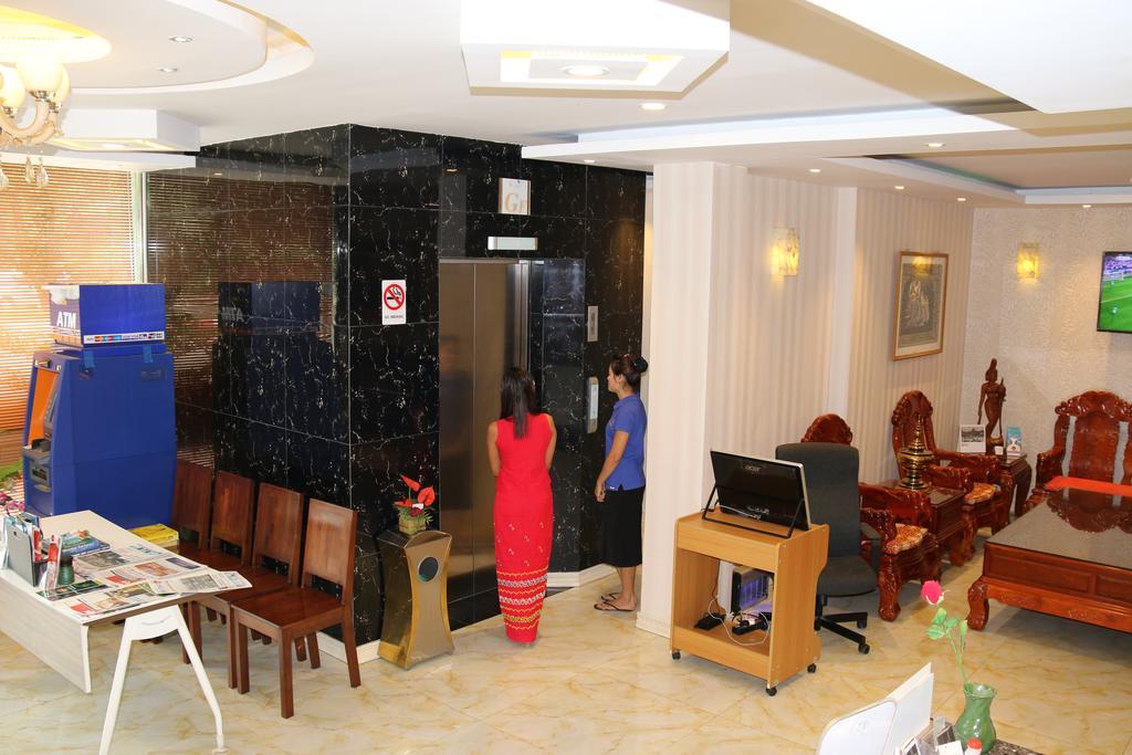 8Day Hotel Yangon Extérieur photo
